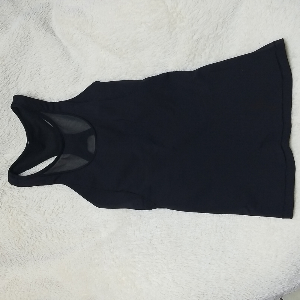 Lululemon workout top